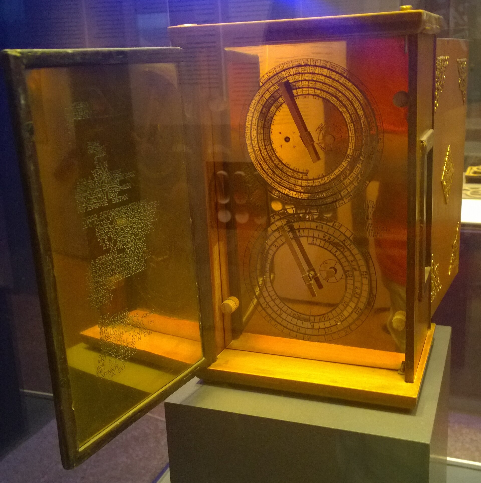 A modern reconstruction of the Antikythera mechanism. It makes one proposed arrangement legible while remaining a scholarly model, not the ancient object itself.